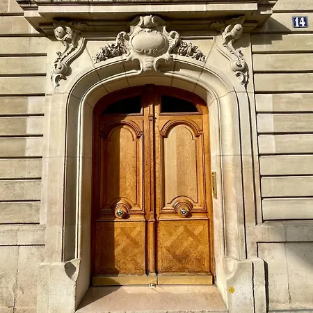 Luxury In Saint Germain Des Pres Apartment